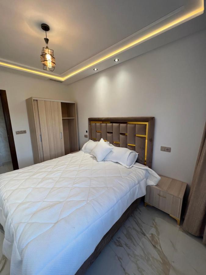 1 Apartment De Luxe Hay Almatar 纳祖尔 外观 照片