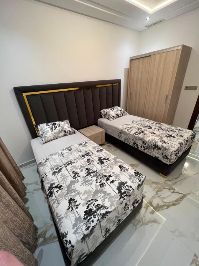 1 Apartment De Luxe Hay Almatar 纳祖尔 外观 照片